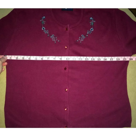 Morbid threads maroon cardigan flower embroidery M - Picture 6 of 8